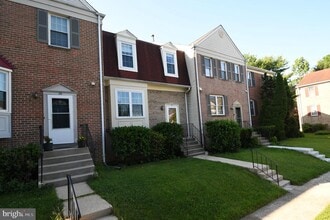 21 Earth Star Pl in Gaithersburg, MD - Building Photo - Building Photo