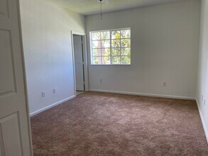 5119 SE Mariner Garden Cir in Stuart, FL - Building Photo - Building Photo