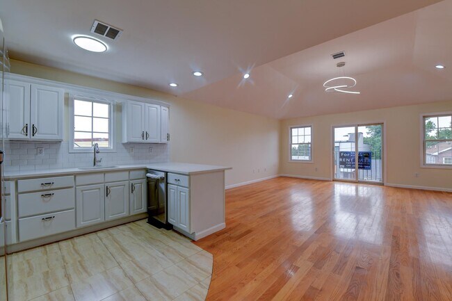 190 Terrace Ave in Jersey City, NJ - Building Photo - Building Photo