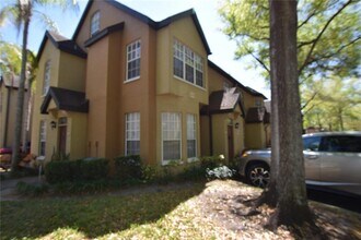 6324 Raleigh St in Orlando, FL - Foto de edificio - Building Photo