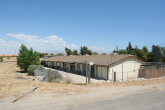 A Avenue Property in Hesperia, CA - Building Photo - Building Photo