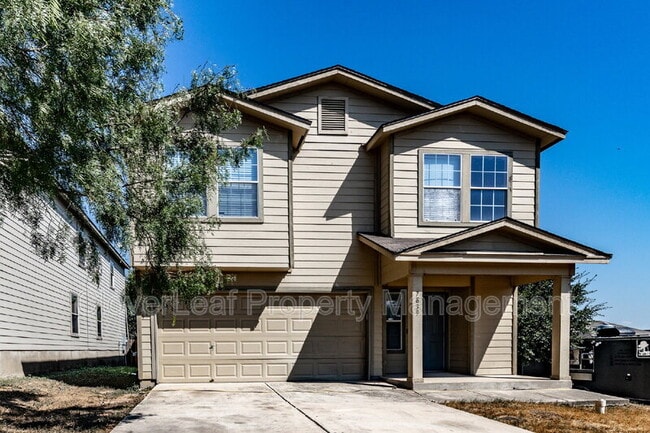 7839 Horse Hollow in San Antonio, TX - Building Photo - Building Photo