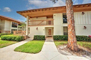 479 Bracken Wood Ln N in Palm Beach Gardens, FL - Building Photo