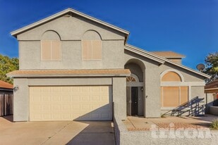 2613 N 89th Dr in Phoenix, AZ - Building Photo