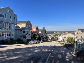 6 Euclid Ave, Unit 3 in Worcester, MA - Foto de edificio - Building Photo