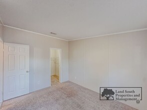 5638 Cherry Tree Dr in Lakeland, FL - Building Photo - Building Photo