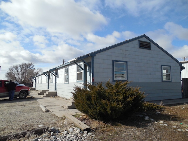 811-813 E Adams Ave in Riverton, WY - Building Photo