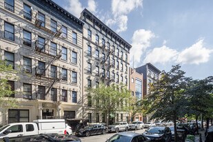 507 W 171st St in New York, NY - Building Photo