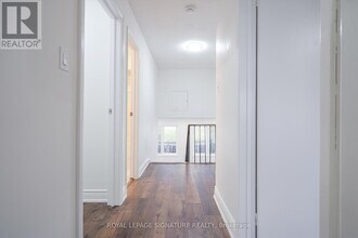 796 Thistle Down Ct in Mississauga, ON - Building Photo - Building Photo