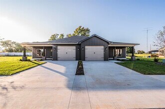 558 Providence Ct in Bowling Green, KY - Building Photo - Building Photo