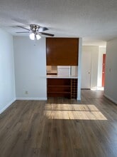 111 Yorkshire Ct, Unit Yorkshire C in Vallejo, CA - Foto de edificio - Building Photo