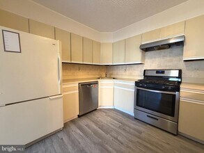 65 Mulberry Ct in Hamilton Township, NJ - Building Photo - Building Photo