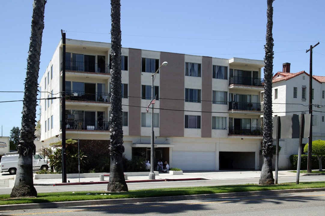 3810 E Ocean Blvd in Long Beach, CA - Building Photo