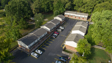 Overview Apartments in Jacksonville, AR - Foto de edificio - Building Photo