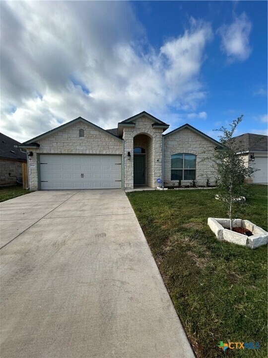 8941 Alabama Ave in Temple, TX - Building Photo