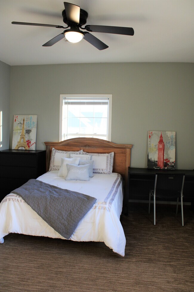 4511 Twain Cir, Unit 301