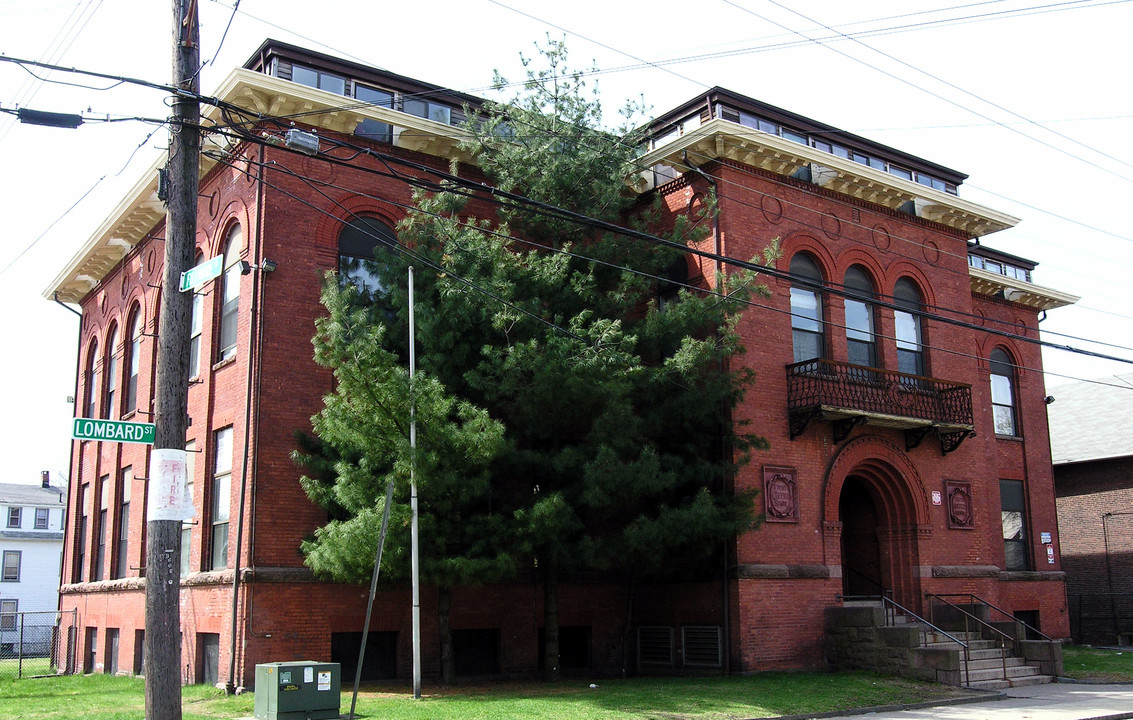 Lombard Avenue Apartments in New Haven, CT - Building Photo