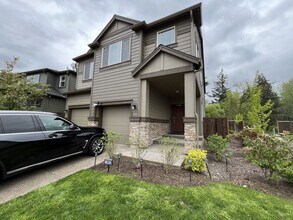 12902 SW Incline Dr in Beaverton, OR - Building Photo - Building Photo