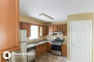 595 Deering Dr in Douglasville, GA - Building Photo - Building Photo