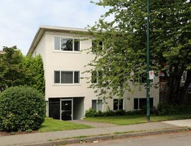 2011 York Ave in Vancouver, BC - Building Photo