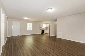10155 Puckett St SW in Covington, GA - Building Photo - Building Photo