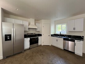 205 W 20th St in Chico, CA - Building Photo