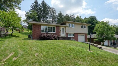 1920 Clairmont Dr in Cambridge, OH - Building Photo - Building Photo