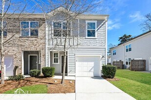 1480 Hyatt Cir in Decatur, GA - Building Photo