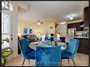 107 Thornbush Blvd in Brampton, ON - Building Photo - Building Photo