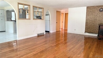 2547 William St in Buffalo, NY - Building Photo - Building Photo