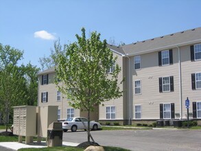 The Residences at Edgewater Place in Columbus, OH - Building Photo - Building Photo