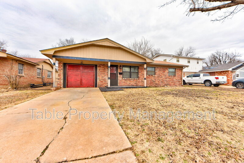 1433 NW 104th Terrace in Oklahoma City, OK - Building Photo