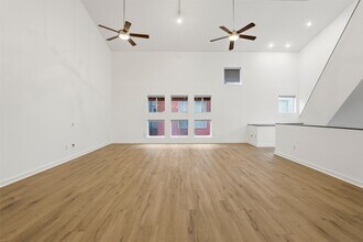 6121 Gehring St in Houston, TX - Building Photo - Building Photo