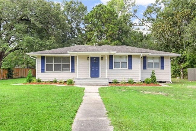 property at 513 W 13th Ave