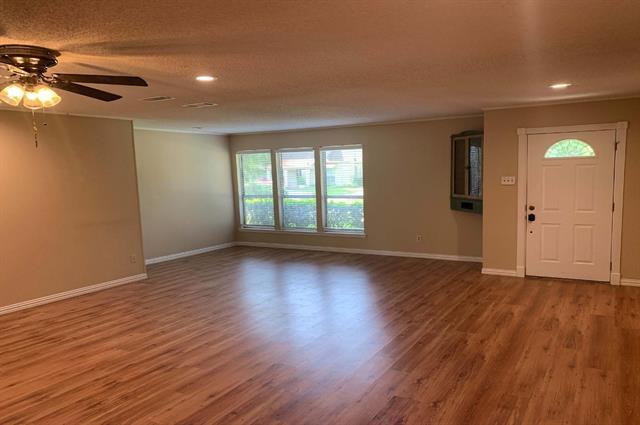 3353 Dorado Beach Dr in Farmers Branch, TX - Building Photo