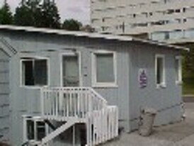 1120-1130 NE Shaw St in Pullman, WA - Building Photo