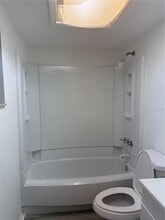 1264 E 113th Ave, Unit J102 in Tampa, FL - Foto de edificio - Building Photo