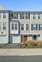 8292 Heritage Crossing Ct in Manassas, VA - Building Photo - Building Photo