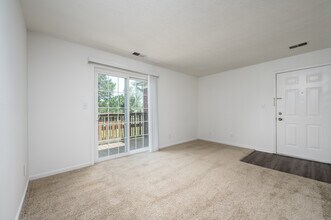 Loper Commons in Shelbyville, IN - Foto de edificio - Interior Photo
