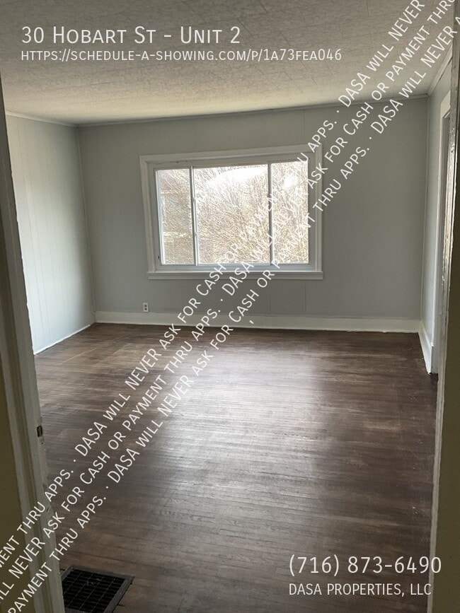 30 Hobart St in Buffalo, NY - Building Photo - Building Photo