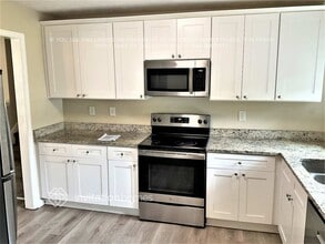 3141 Flat Shoals Rd in Decatur, GA - Building Photo - Building Photo