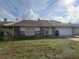 537 Starstone Dr in Lake Mary, FL - Building Photo