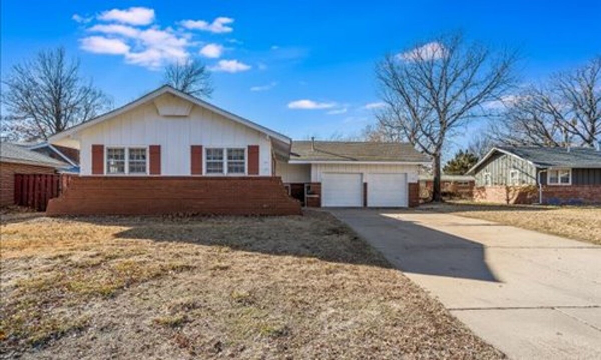 835 N Westlink Ave in Wichita, KS - Building Photo