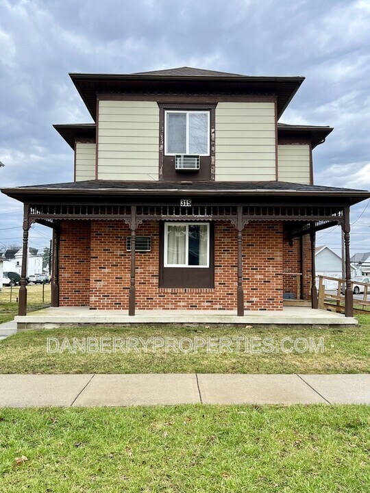 315 Frazer St in Findlay, OH - Foto de edificio