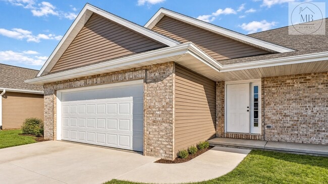 property at 837 Killarny Trail
