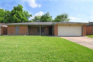 807 Turney Dr in Houston, TX - Building Photo