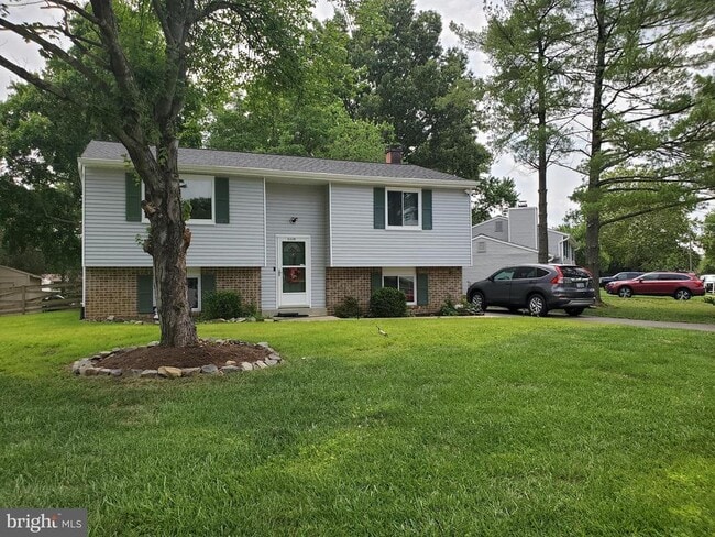 1114 Clarke St in Herndon, VA - Building Photo - Building Photo