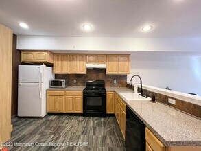 619 Cookman Ave in Asbury Park, NJ - Building Photo - Building Photo