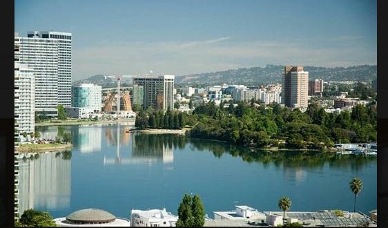 848 E 15th St, Unit B in Oakland, CA - Foto de edificio - Building Photo