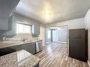 1607 El Paso St in San Antonio, TX - Building Photo - Building Photo